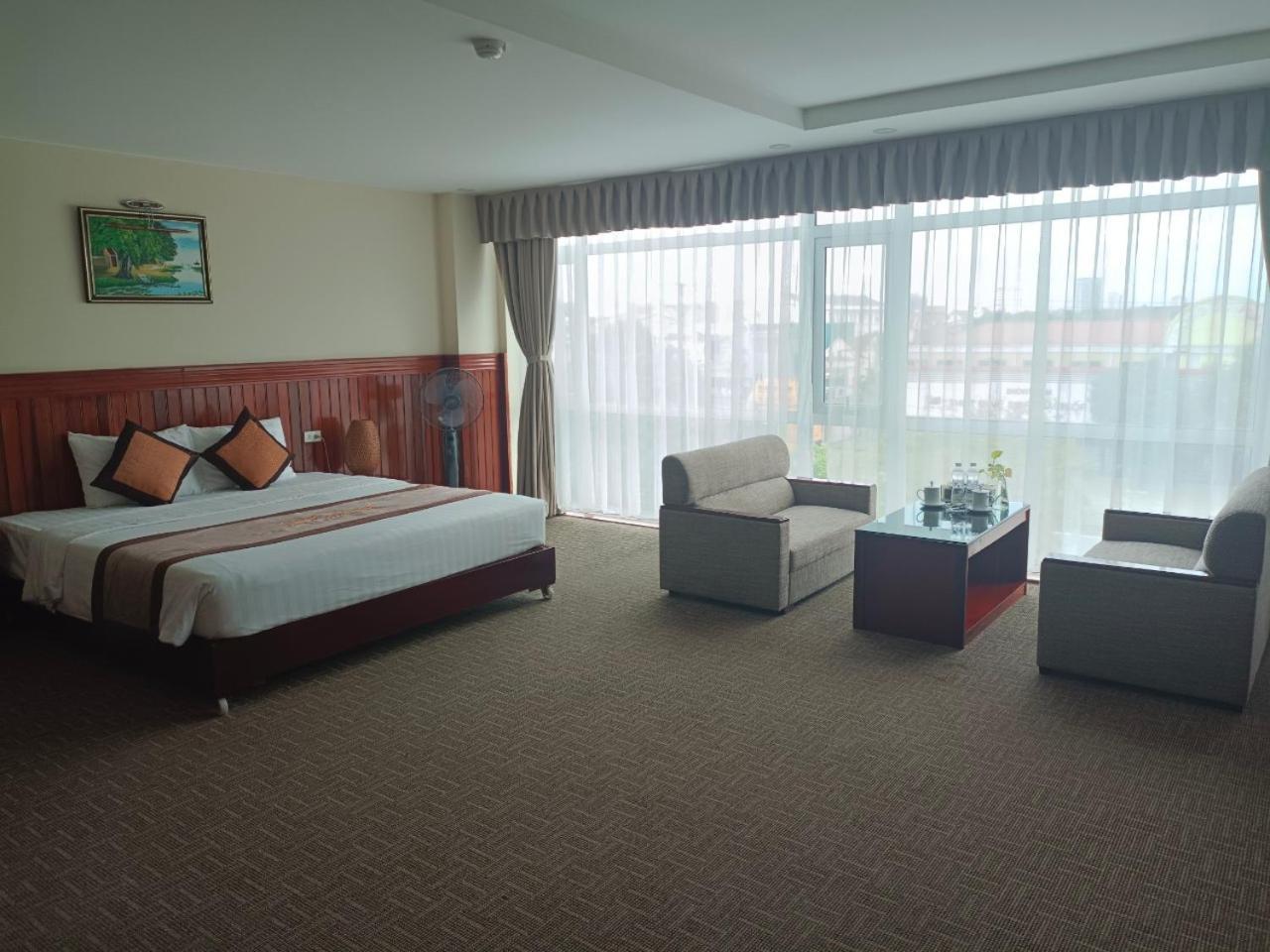 Vinh Plaza Hotel Εξωτερικό φωτογραφία